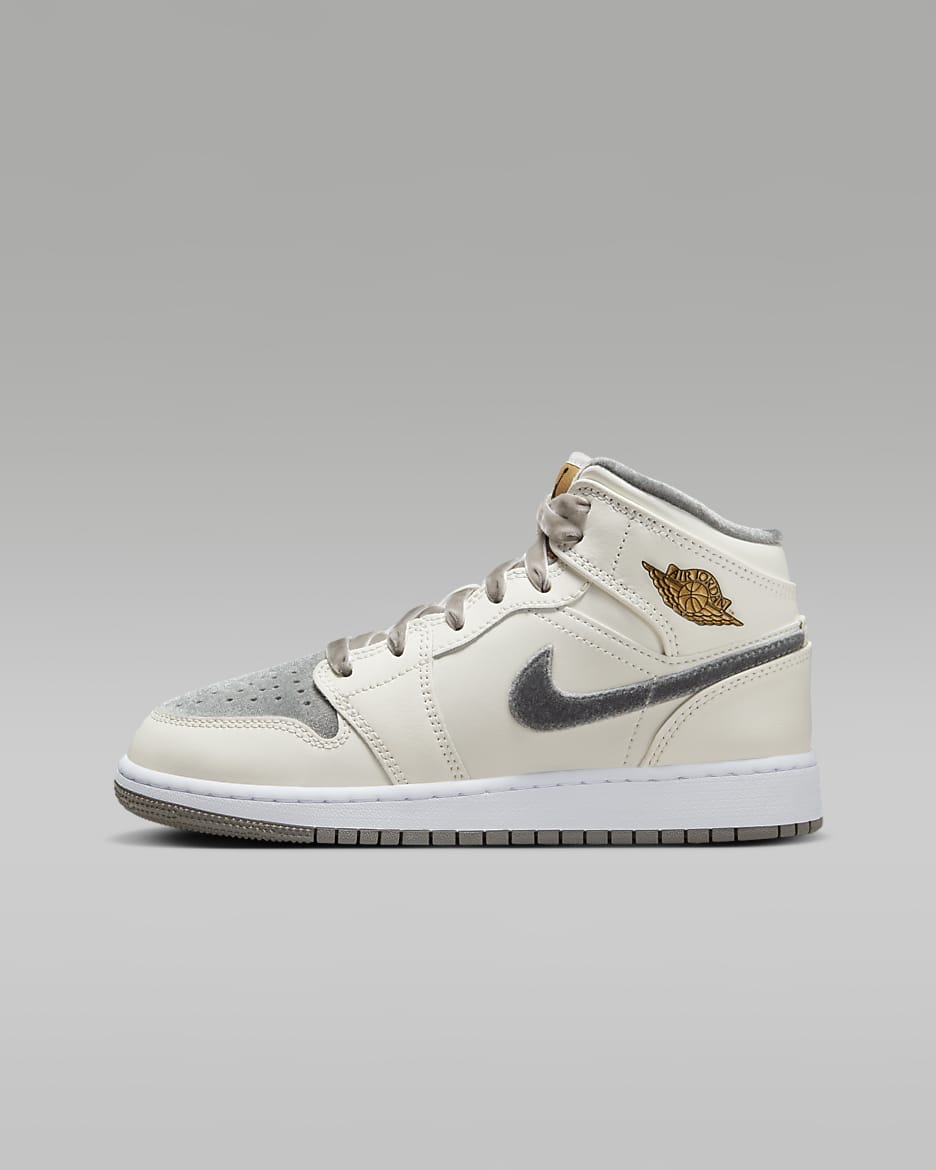 Air Jordan 1 Mid SE Older Kids Shoes. Nike AU